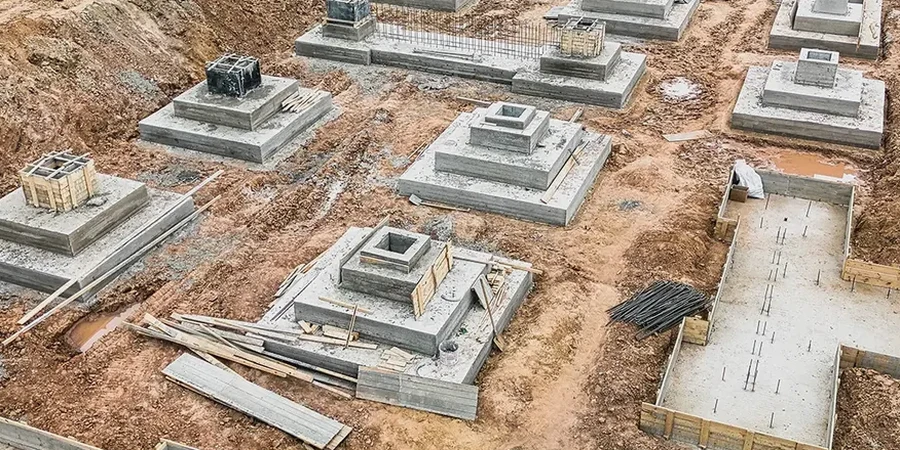 Projeto de Fundações em Estacas em Manaus: Dimensionamento para Solos Compressíveis da Região