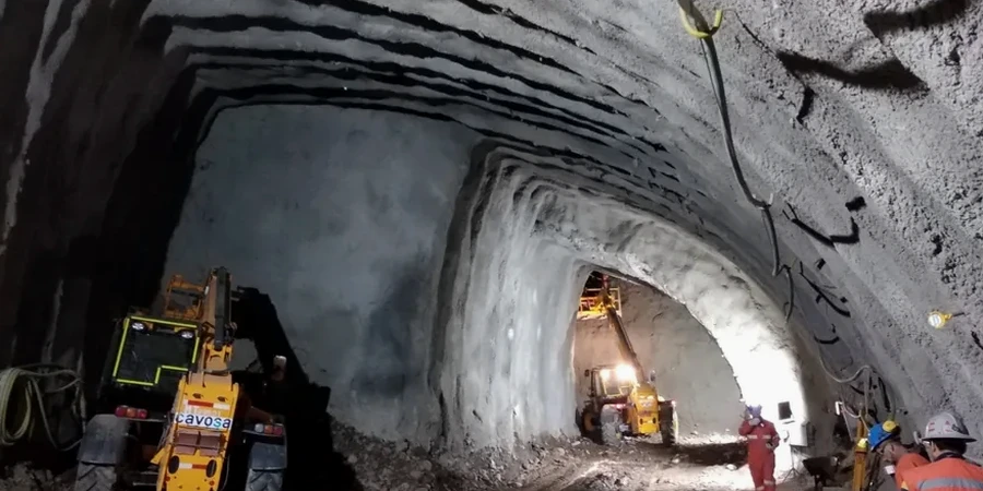 Análise geotécnica para túneis em solo mole em Manaus: parâmetros e soluções